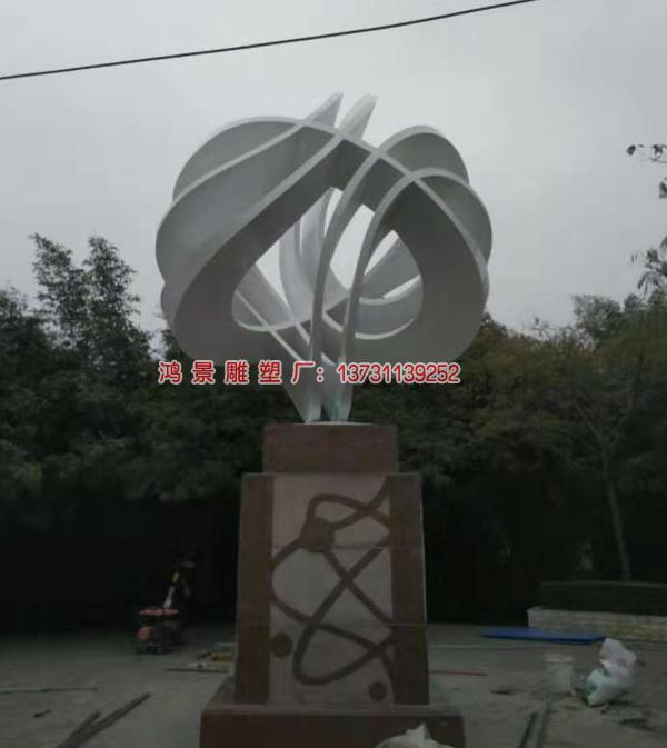 世界“最詭異”公園,500座恐怖雕像,膽小游客不敢進!